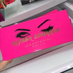 ANASTASIA BEVERLY HILLS ALYSSA EDWARDS PALETTE